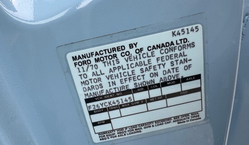 
								1971 Ford F-250 Custom Crew Cab 4×4 4-Speed full									