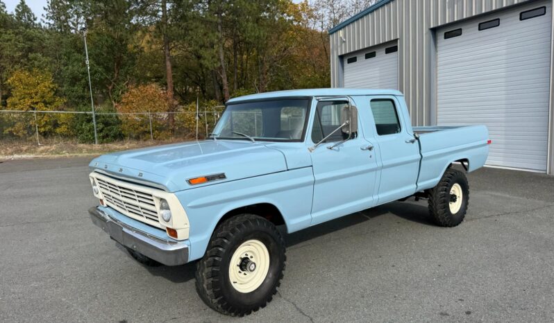 
								1971 Ford F-250 Custom Crew Cab 4×4 4-Speed full									