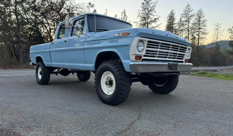 
								1971 Ford F-250 Custom Crew Cab 4×4 4-Speed full									