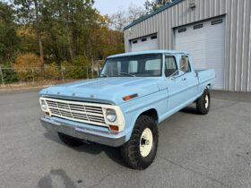 1971 Ford F-250 Custom Crew Cab 4×4 4-Speed