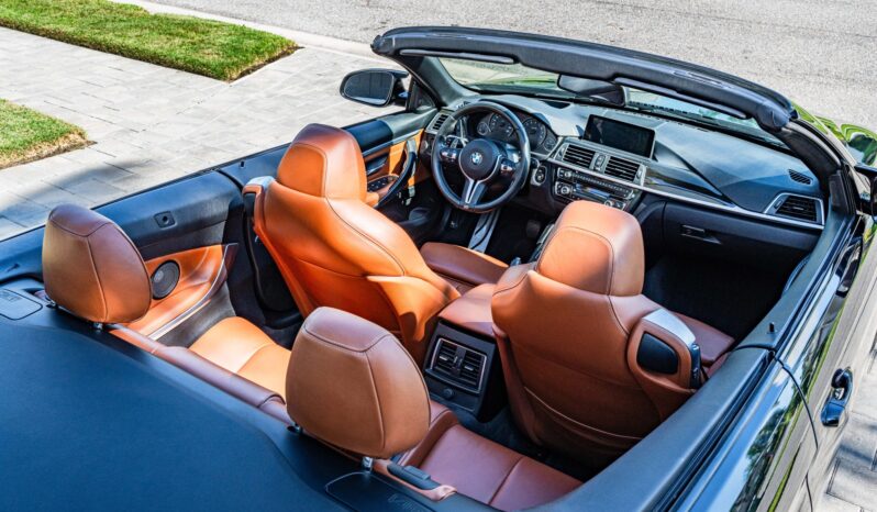 
								2016 BMW M4 Convertible full									