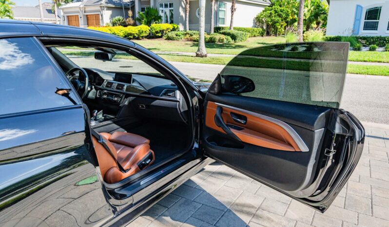 
								2016 BMW M4 Convertible full									