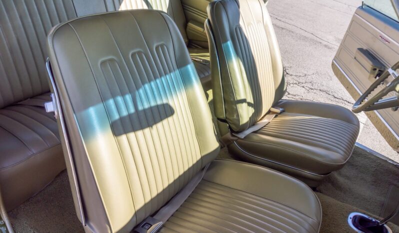 
								1968 Pontiac GTO 4-Speed full									