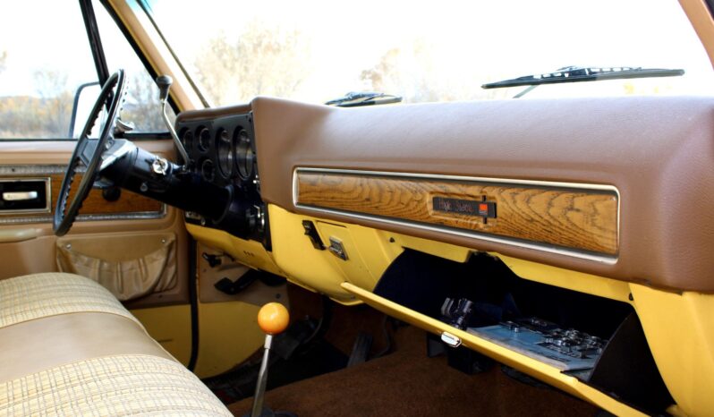 
								1977 GMC K1500 High Sierra 4×4 full									