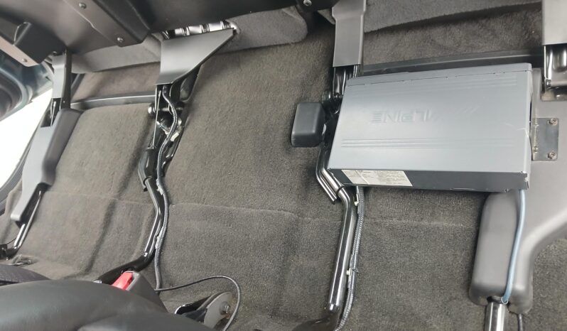 
								2005 Hummer H2 SUT full									