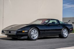 
										1990 Chevrolet Corvette ZR-1 full									