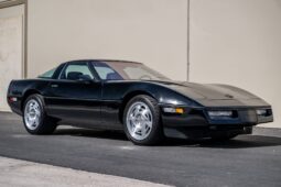 
										1990 Chevrolet Corvette ZR-1 full									