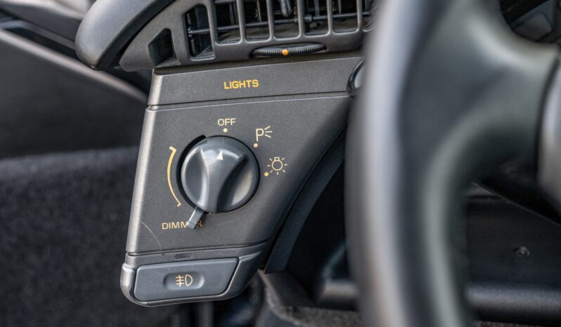 
								1990 Chevrolet Corvette ZR-1 full									