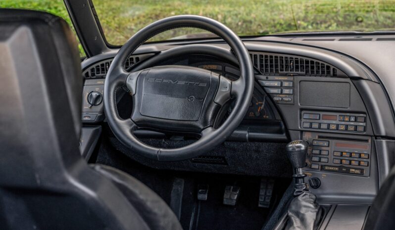 
								1990 Chevrolet Corvette ZR-1 full									