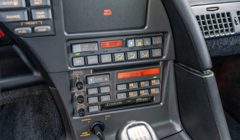 
								1990 Chevrolet Corvette ZR-1 full									