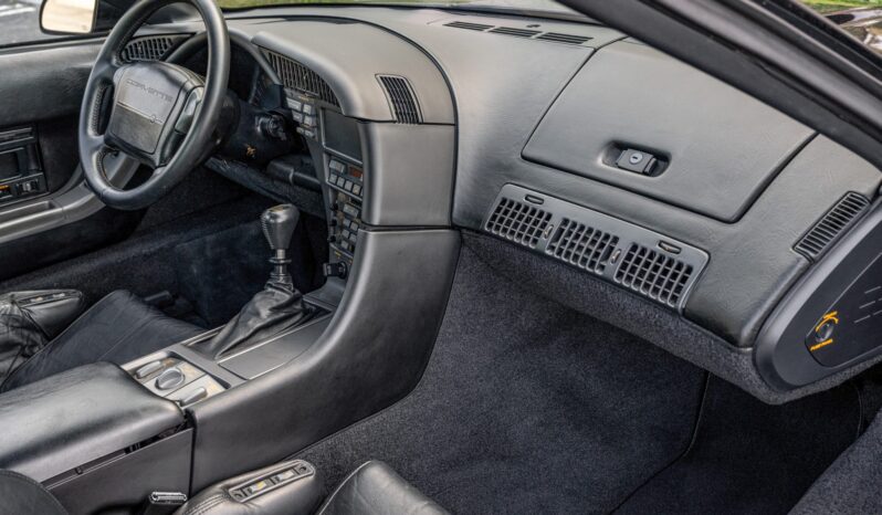 
								1990 Chevrolet Corvette ZR-1 full									