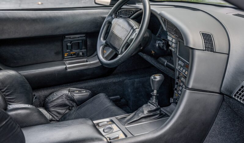 
								1990 Chevrolet Corvette ZR-1 full									