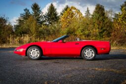 
										1991 Chevrolet Corvette Convertible full									