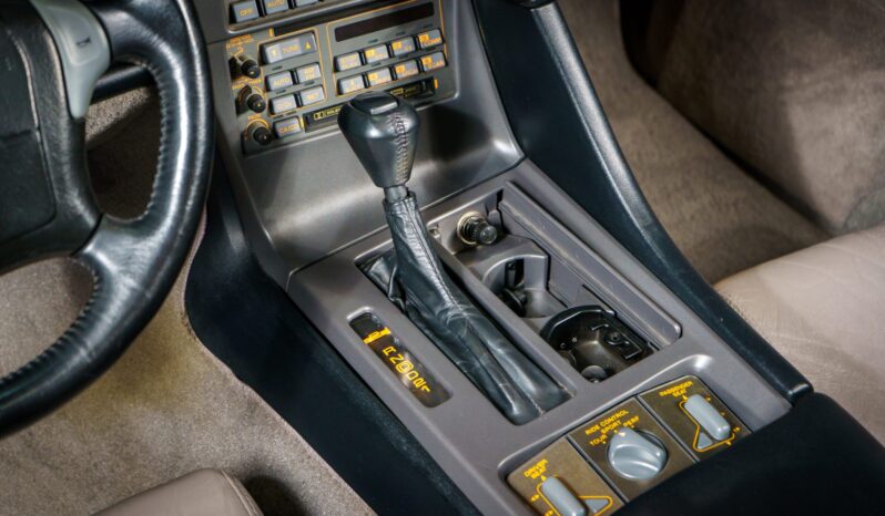 
								1991 Chevrolet Corvette Convertible full									