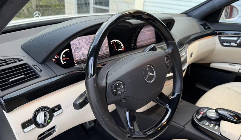 
								2007 Mercedes-Benz S65 AMG full									