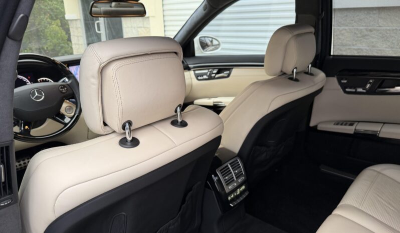 
								2007 Mercedes-Benz S65 AMG full									