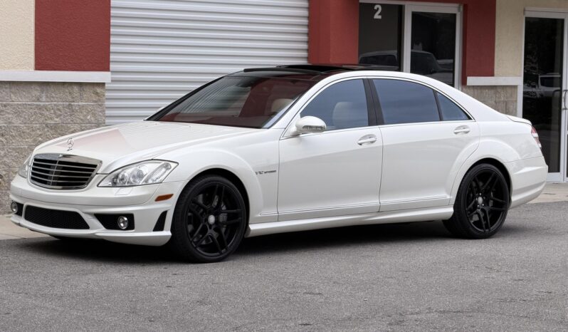 
								2007 Mercedes-Benz S65 AMG full									
