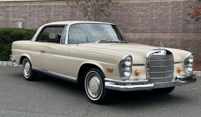 
								1969 Mercedes-Benz 280SE Coupe full									