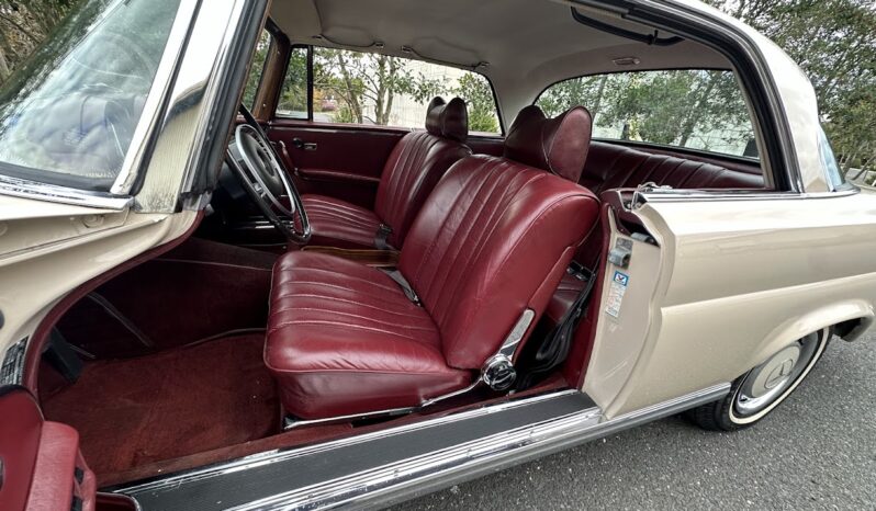 
								1969 Mercedes-Benz 280SE Coupe full									