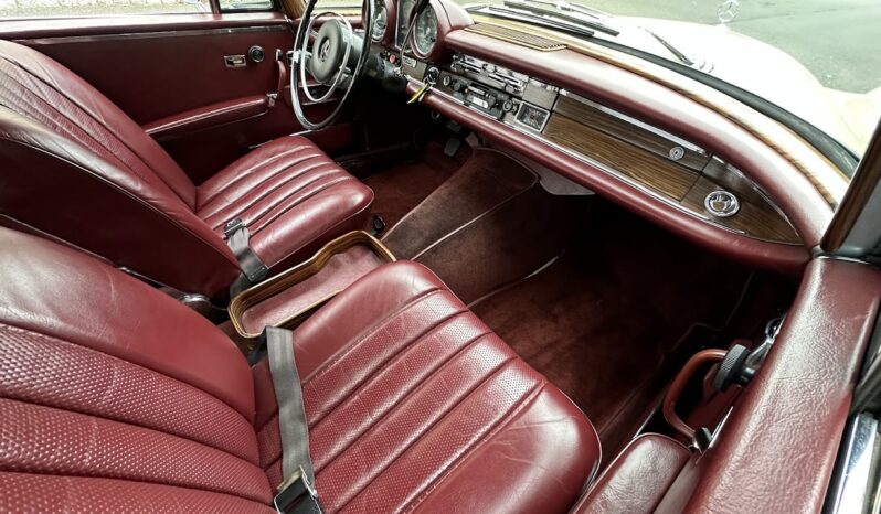 
								1969 Mercedes-Benz 280SE Coupe full									
