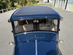 
										1932 Ford Model 18 Deluxe Tudor Sedan full									