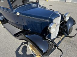 
										1932 Ford Model 18 Deluxe Tudor Sedan full									