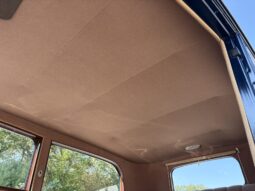 
										1932 Ford Model 18 Deluxe Tudor Sedan full									