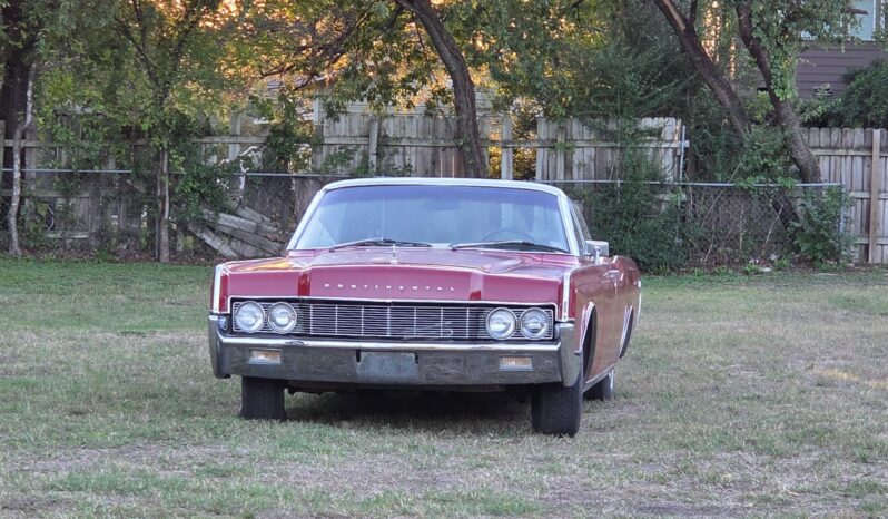 
								1967 Lincoln Continental Convertible full									