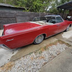 
										1967 Lincoln Continental Convertible full									