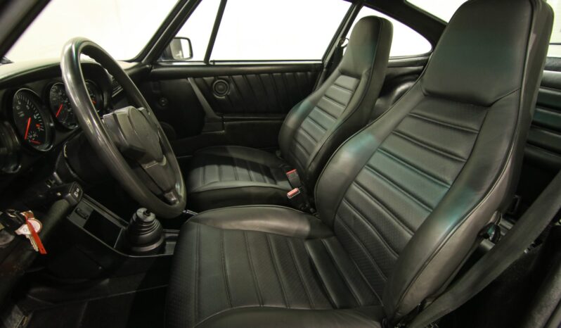 
								1983 Porsche 911 Turbo full									