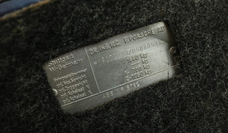 
								1983 Porsche 911 Turbo full									