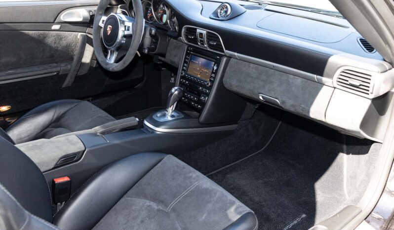 
								2012 Porsche 911 Carrera GTS full									