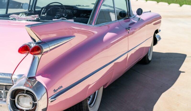 
								1959 Cadillac Coupe DeVille full									