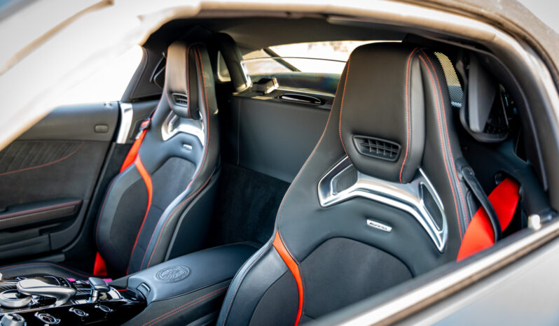 
								2018 Mercedes-AMG GT C Roadster full									