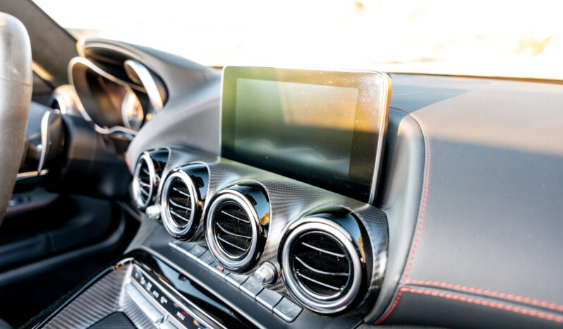 
								2018 Mercedes-AMG GT C Roadster full									