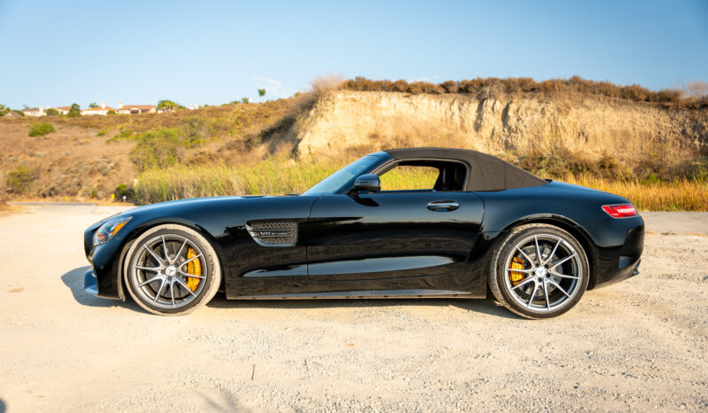
								2018 Mercedes-AMG GT C Roadster full									