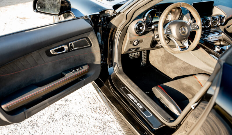 
								2018 Mercedes-AMG GT C Roadster full									