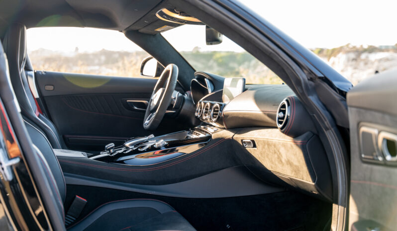 
								2018 Mercedes-AMG GT C Roadster full									