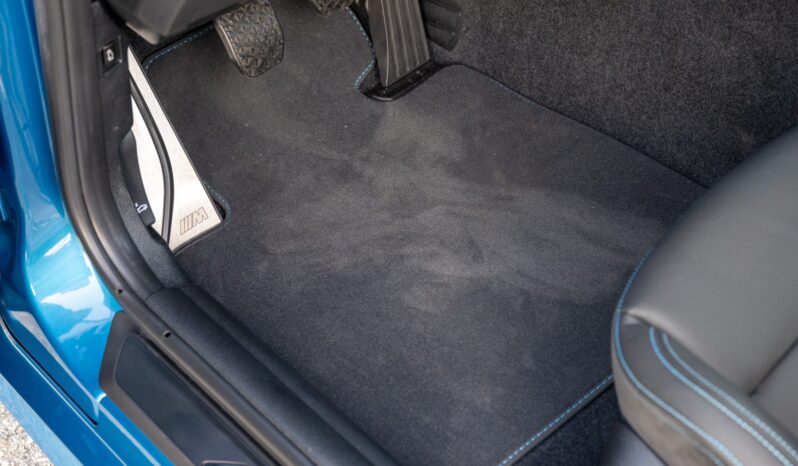 
								2021 BMW M2 Competition 6-Speed full									