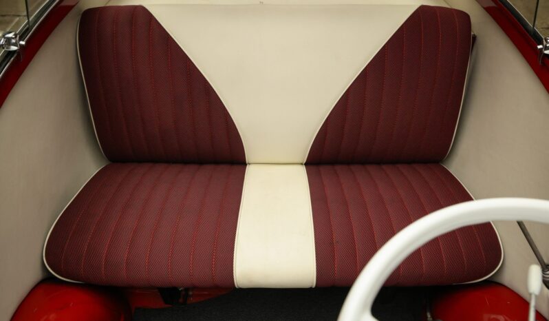 
								1957 BMW Isetta 300 full									