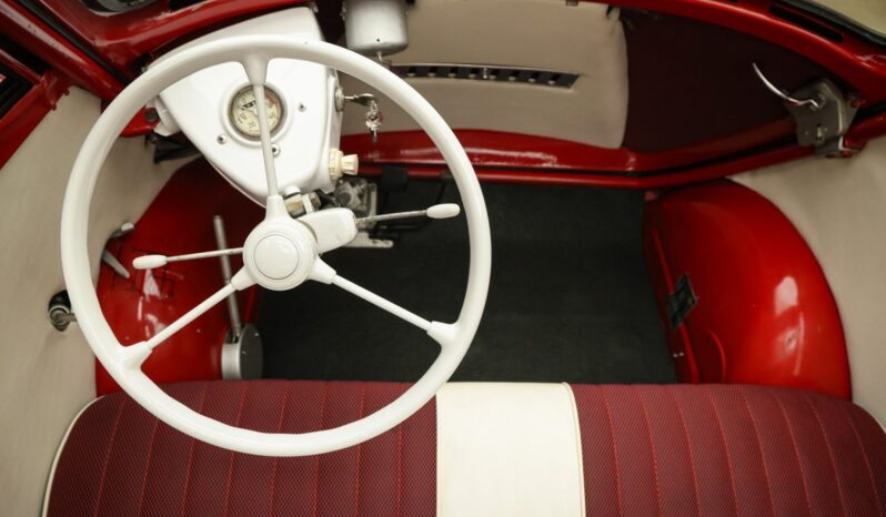 
								1957 BMW Isetta 300 full									