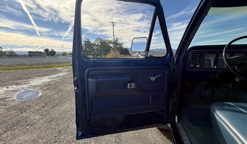 
								1979 Ford F-250 Custom 4×4 4-Speed full									