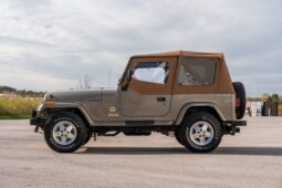 
										1991 Jeep Wrangler Sahara 4.0L 5-Speed full									