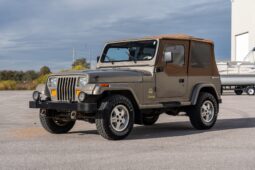 
										1991 Jeep Wrangler Sahara 4.0L 5-Speed full									