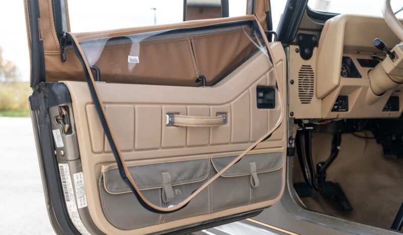 
								1991 Jeep Wrangler Sahara 4.0L 5-Speed full									