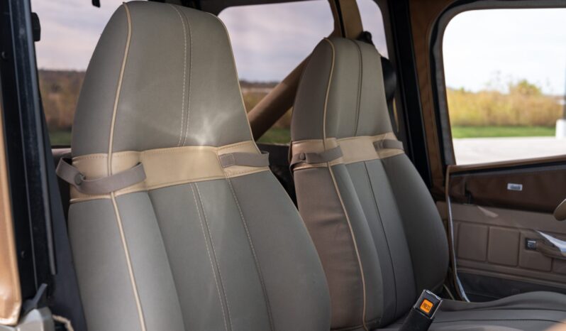 
								1991 Jeep Wrangler Sahara 4.0L 5-Speed full									