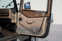 
										1991 Jeep Wrangler Sahara 4.0L 5-Speed full									