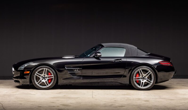 
								2012 Mercedes-Benz SLS AMG Roadster full									