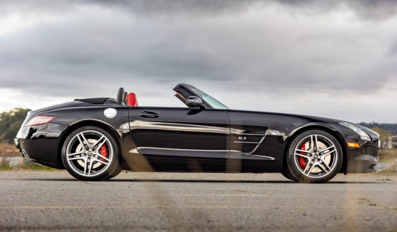 
								2012 Mercedes-Benz SLS AMG Roadster full									