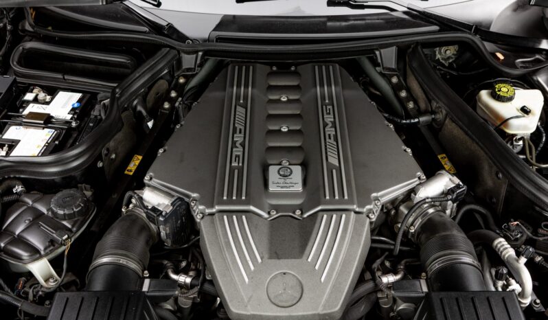 
								2012 Mercedes-Benz SLS AMG Roadster full									